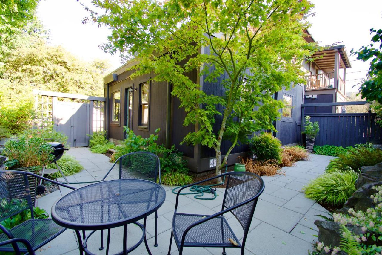 Phinney Ridge Flat With Backyard Oasis Seattle Exterior foto